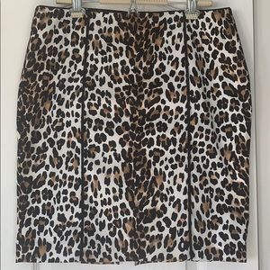 Leapard print skirt